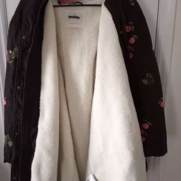 COPY - COPY - Kate Spade Fur Hooded Floral Coat - Picture 3 of 3